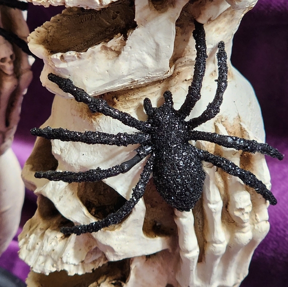 Christian Siriano Skull Candle Holders Set of 2 Halloween Candle Holders - Picture 6 of 8